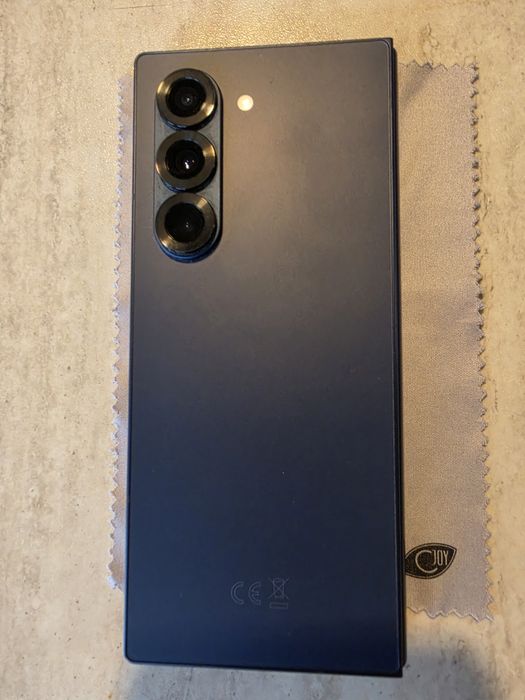 Samsung Z Fold 6 256GB Гаранция!