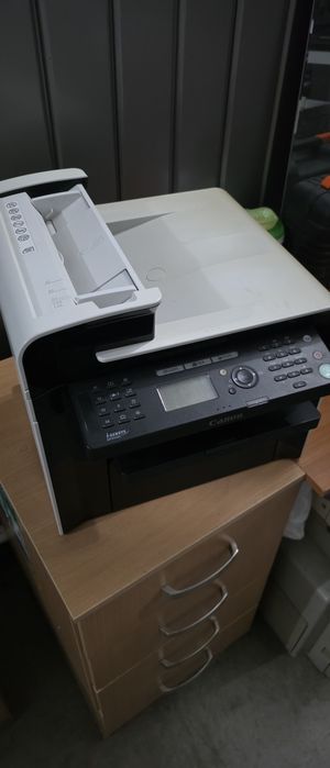 Продам принтер мфу canon MF4550d