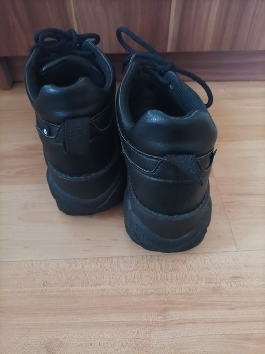 Черни сникърси Altercore