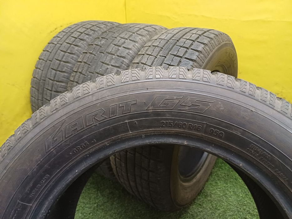 Шины 215 60 R16 TOYO комплект