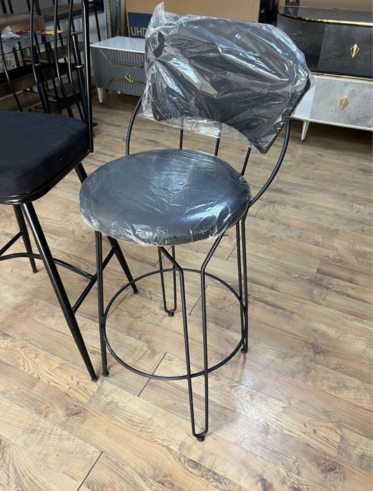 Бар столове и бар маси