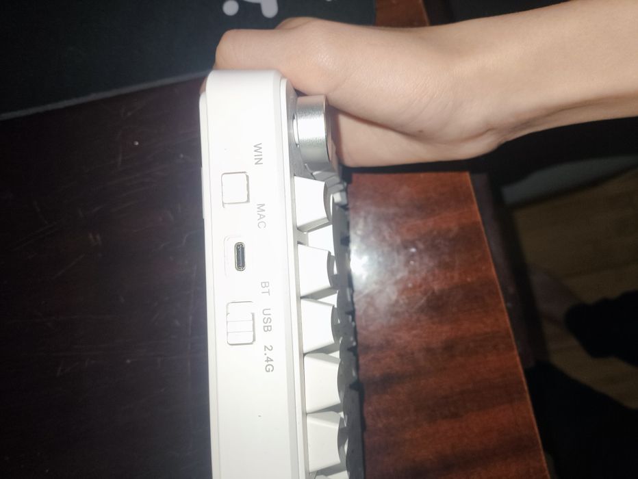 Ajazz ak820 max plus magnetic white