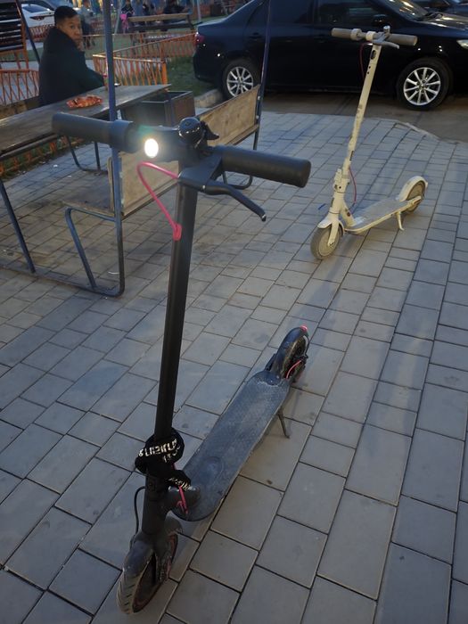 Елктро самокат Xiaomi