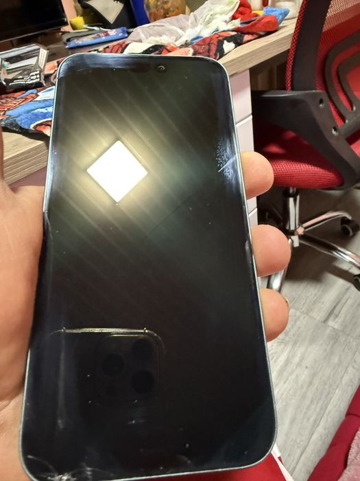 Vand mai multe marci de tel bine intretinute schimb fac doar cu 24 ult