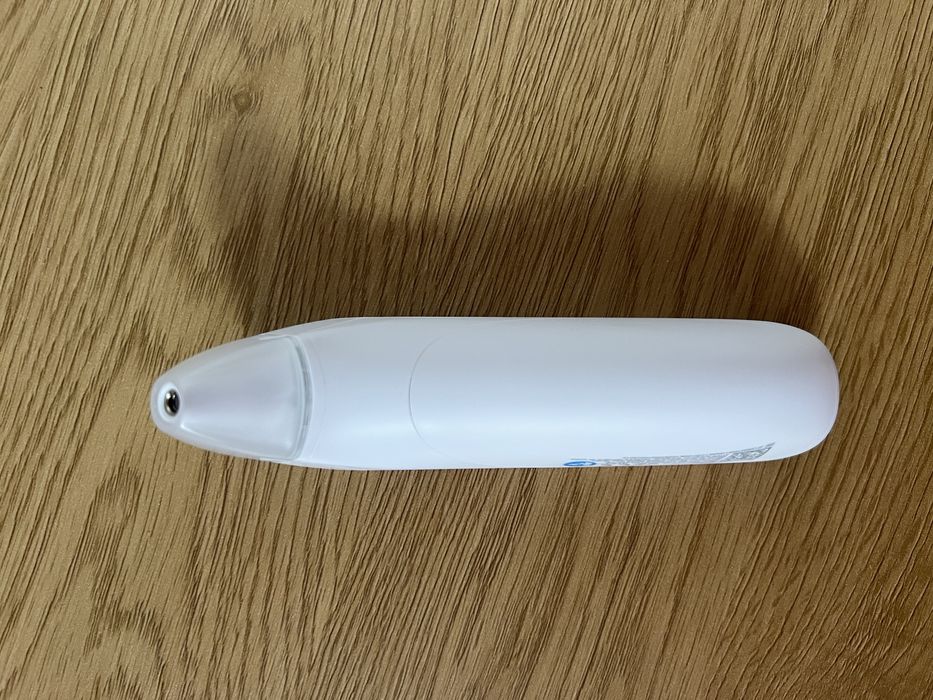 Termometru pentru ureche adulti si copii cu alarma de febra - LCD alb