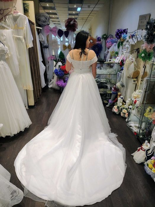 Vând rochie de mireasă