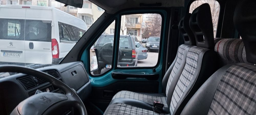 Продавам Пежо Боксер 2.5 TD