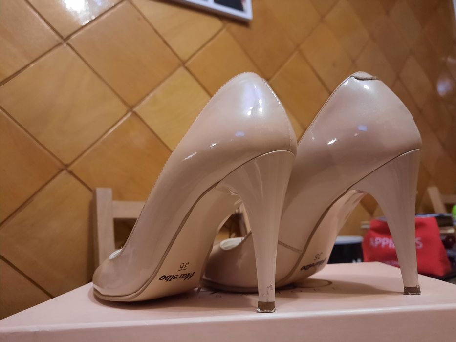 Pantofi nude Marelbo