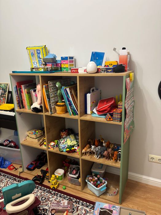 Стеллаж для книг и игрушек