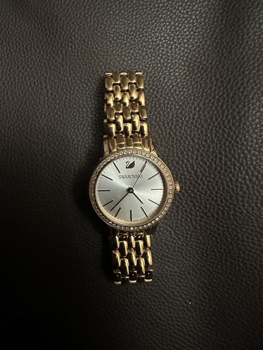 Часы swarovski