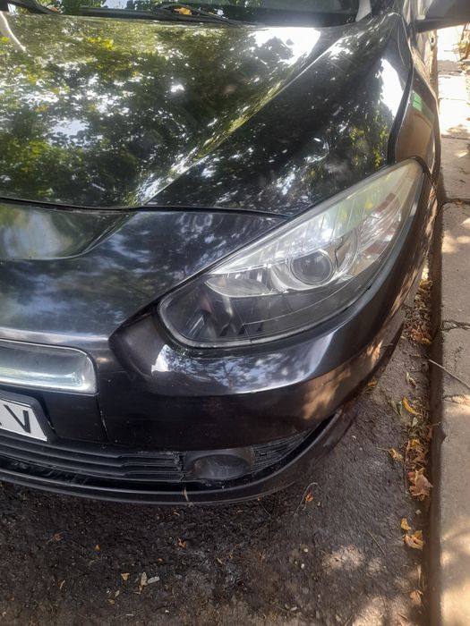 Renault fluence far stop si alte piese