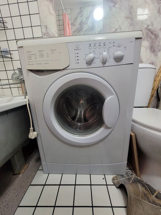 Стиральная машина Indesit