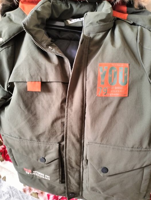 Продам детскую куртку