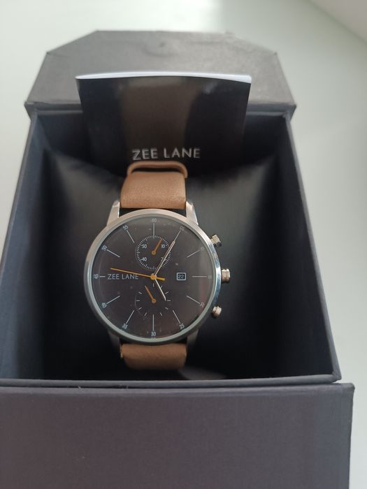 ** Мъжки часовник Zee Lane Collection, кожена каишка,ЧИСТО НОВ **