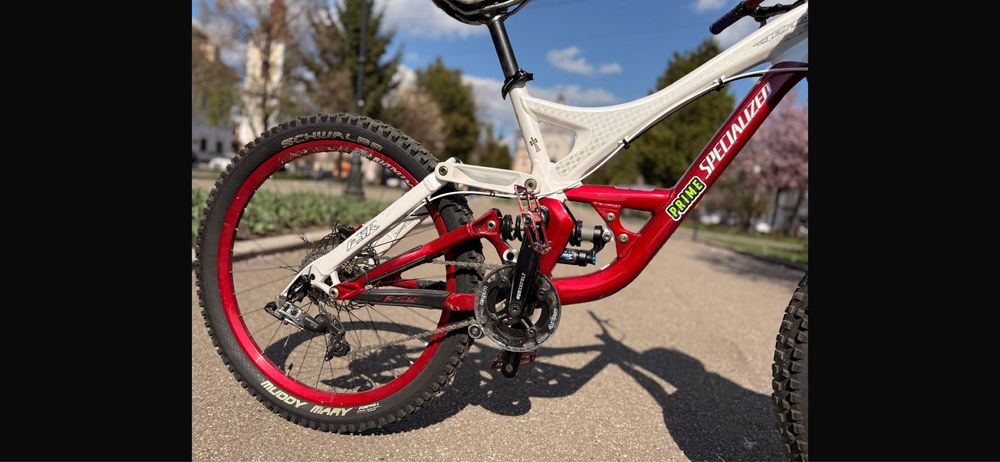 Vand bicicleta specialized demo 8 2014 DH