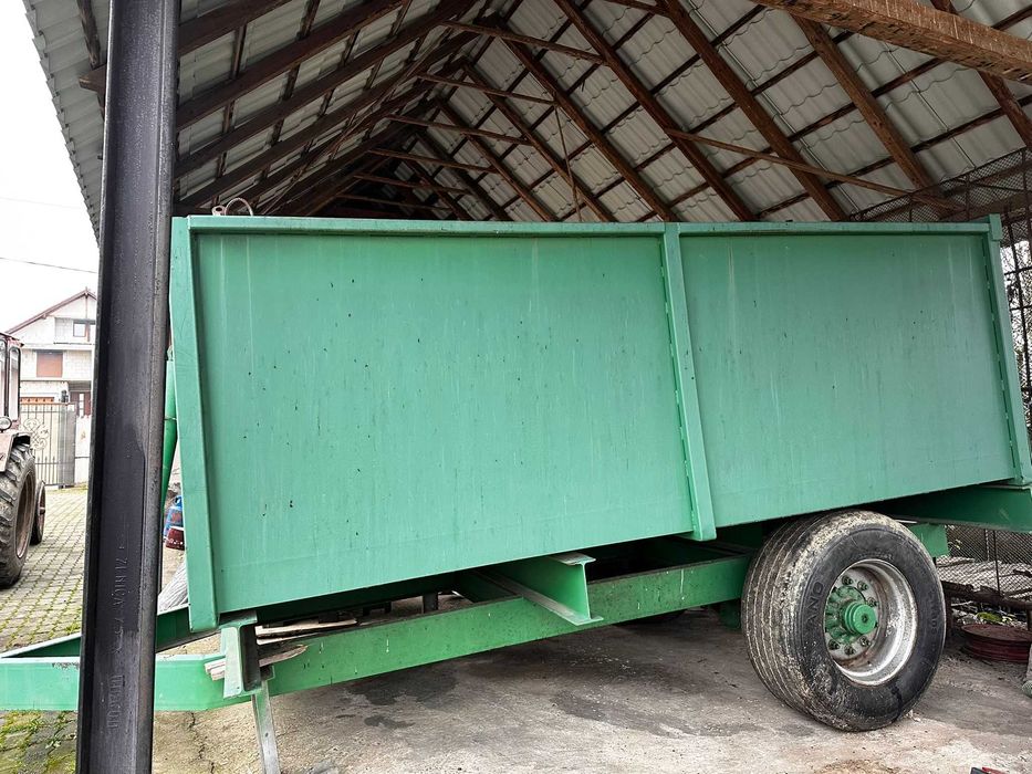 Remorcă de vânzare