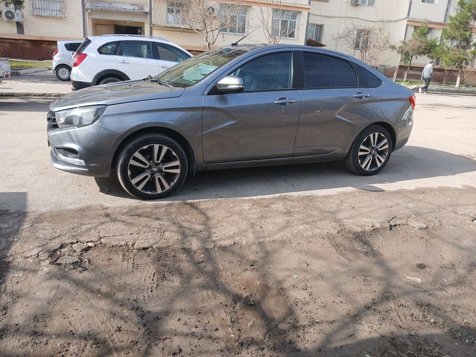 Lada vesta sedan