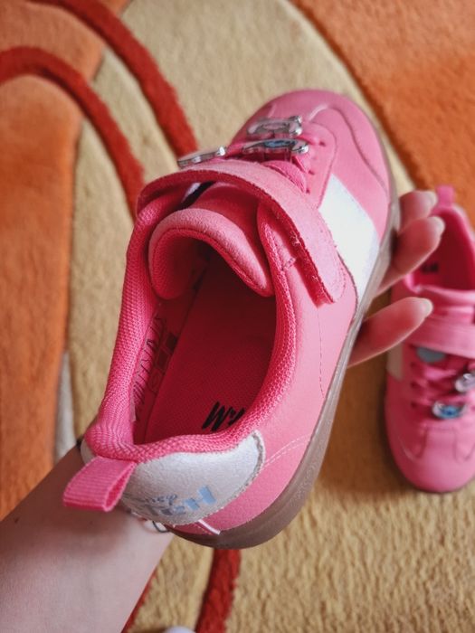 Adidasi H&M  motiv Stich
