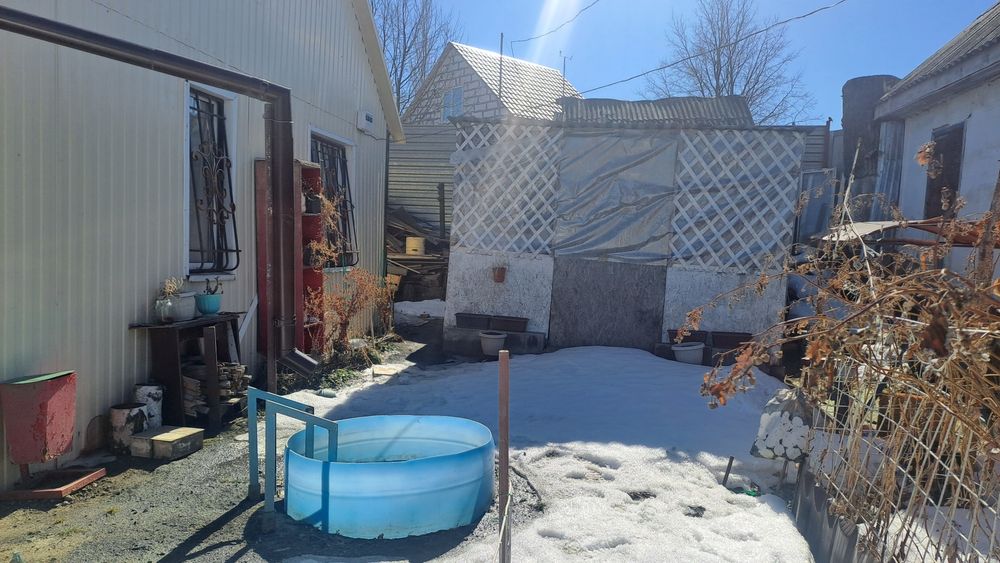 Садовый участок с домиком