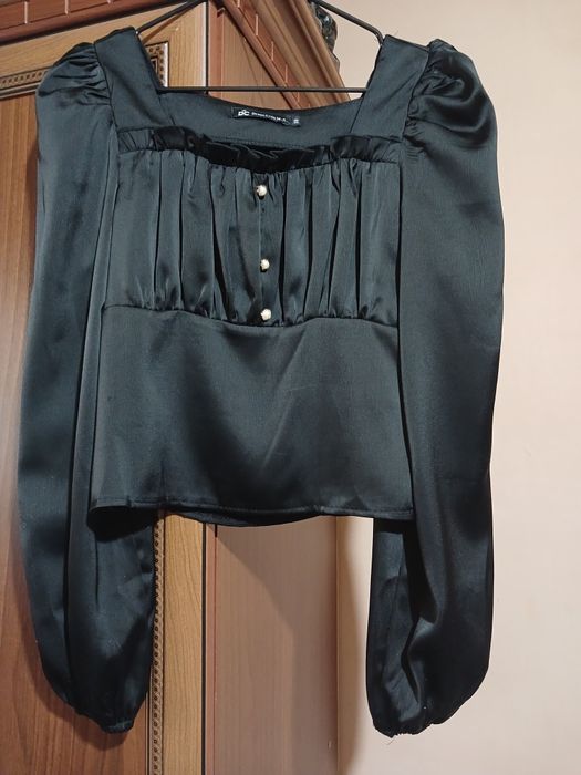 Продаётся кофты шёлковые. Новые.