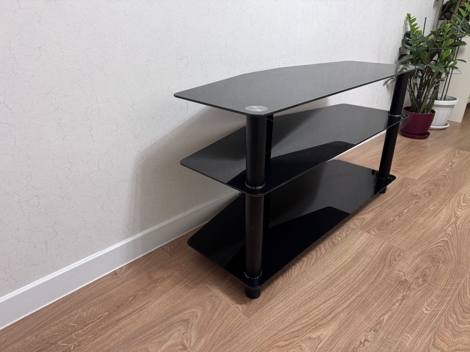 Продам стеклянную тумбу под телевизор