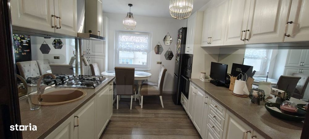 Apartament spatios cu 4 camere, complet mobilat si renovat modern, zon