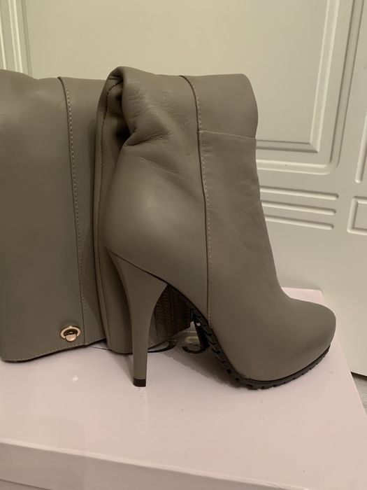 Женская обувь