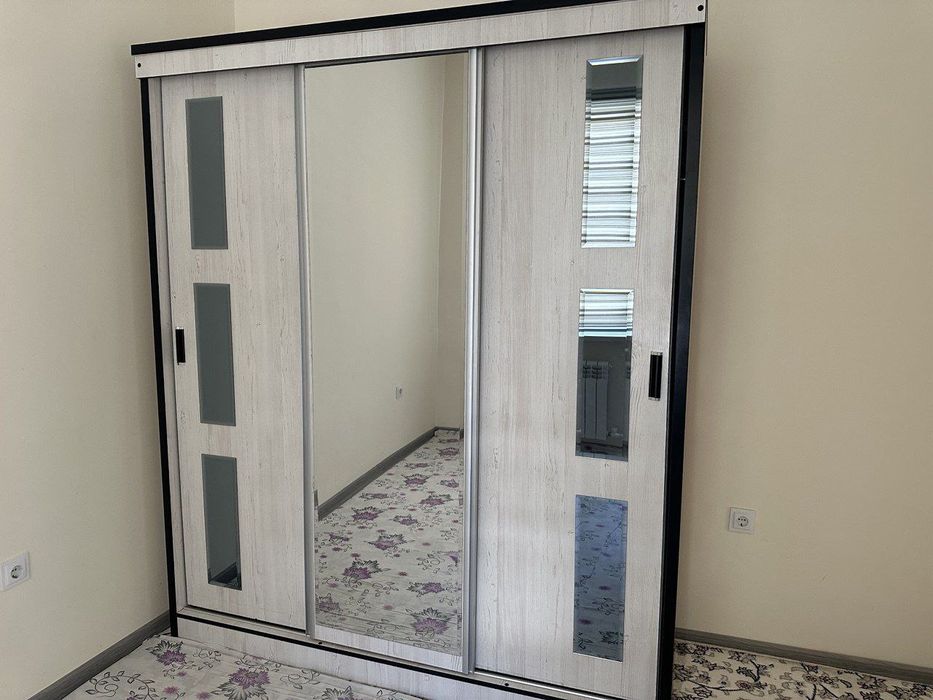 Срочно 3 хонали квартира ижарага берилади!!!