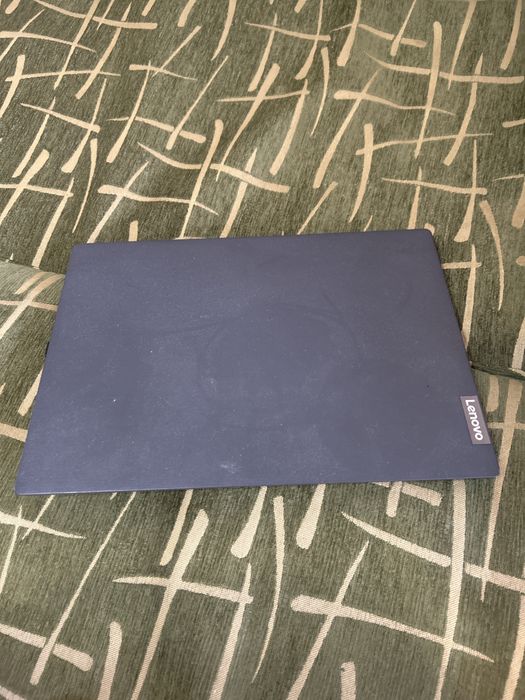 В продаже ноутбук Леново