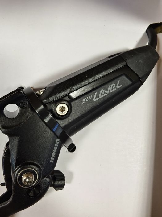 НОВИ в кутии Sram Level Silver Stealth 4-Piston спирачки 2024велосипед