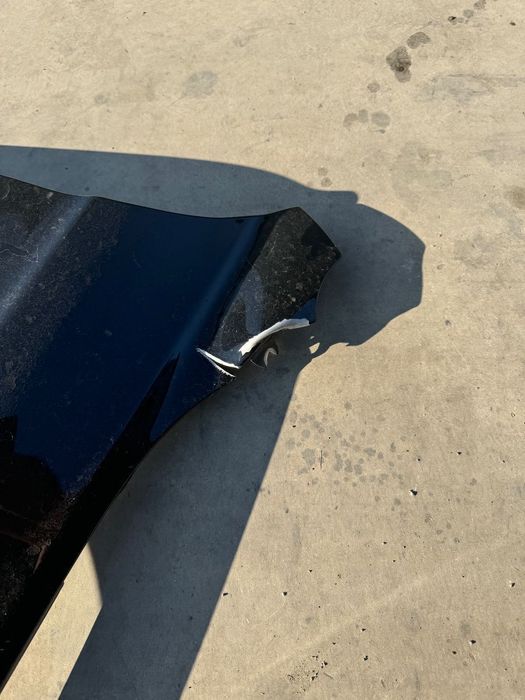 Aripa dreapta fata bmw f10 f11 (cu defect)