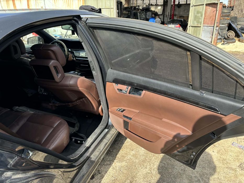 Части за Mercedes w221 s500
