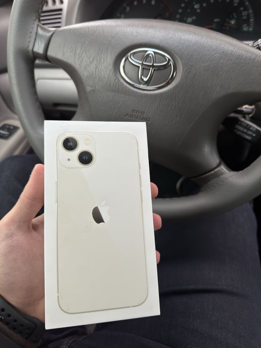 Айфон 13 256 GB в идеальном состоянии