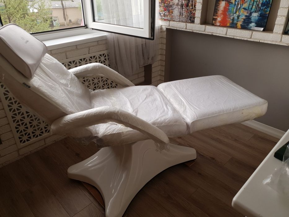 косметологическая кушетка