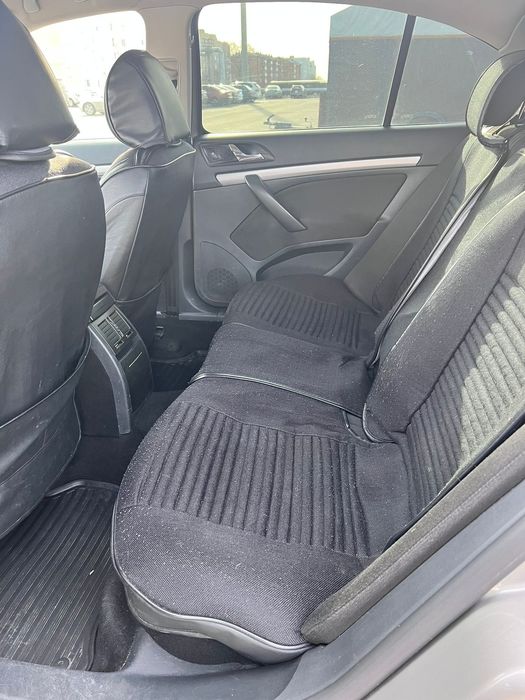 Продам надёжную машину