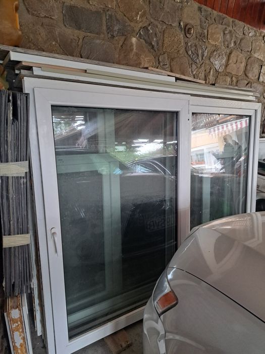 ferestre termopan Rehau