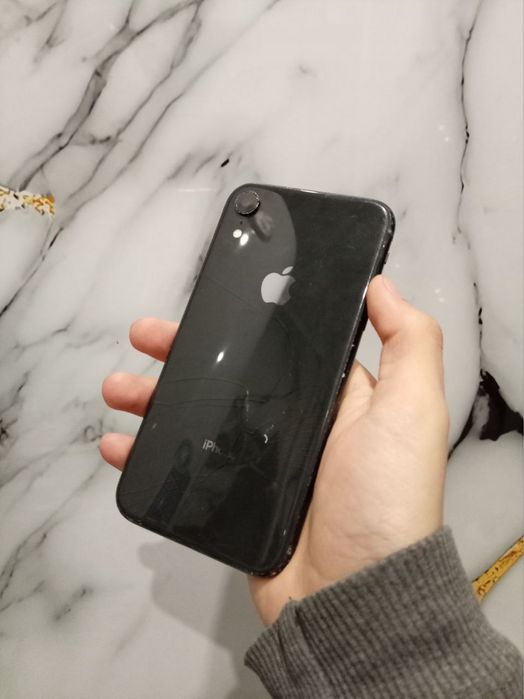 Продам айфон хр 64 гб