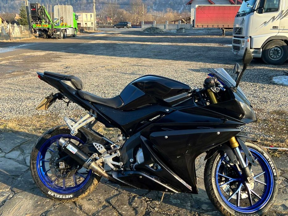 Yamaha yzf r125 2016