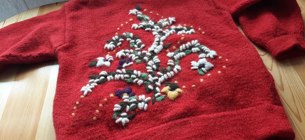 Дамска жилетка ефектна ръчна изработка 100%вълна р-рXL - 2XL