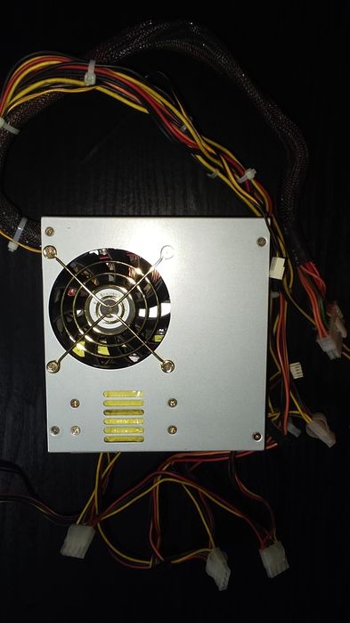 Продам компьютерный блок питания БП