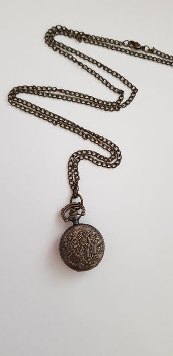 Античен Кварцов Часовник