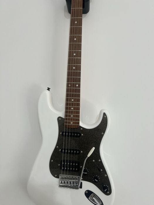 Vand chitari electrice strat