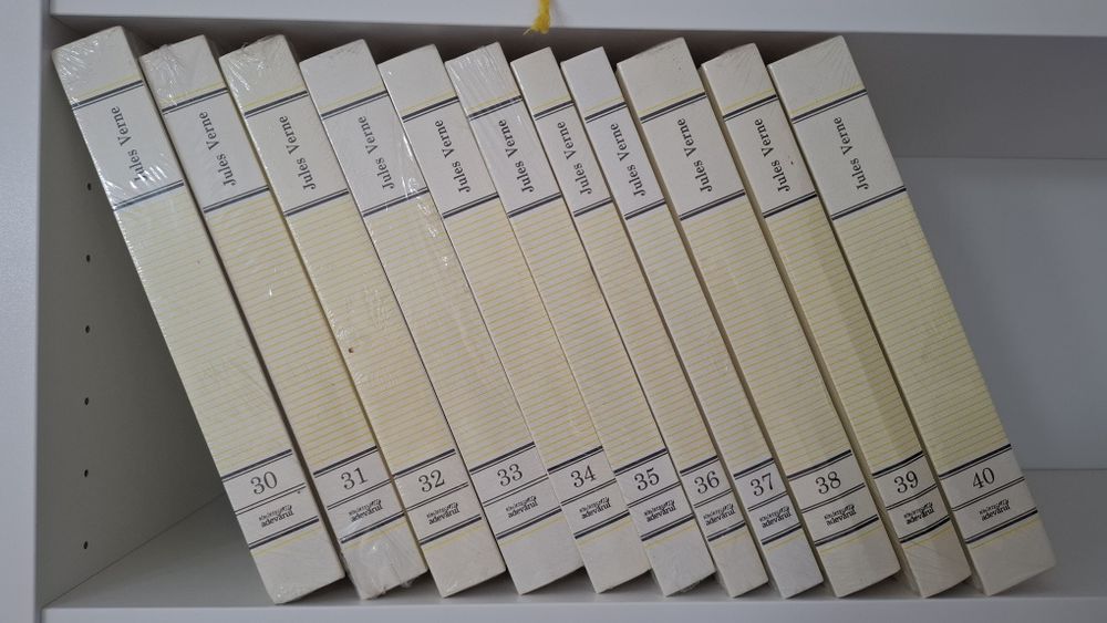 Colectia completa sigilata Jules Verne  - editura Adevarul - 40 volume