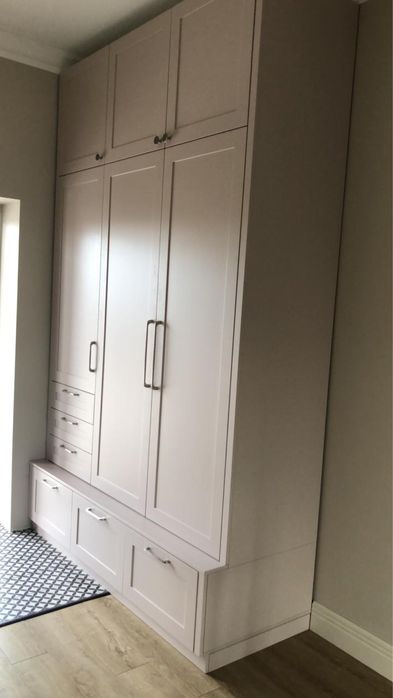 Шкаф в прихожую для одежды и обуви