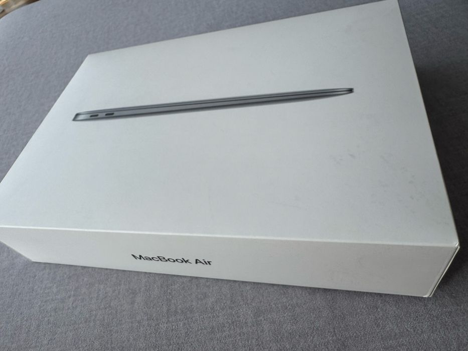 Лаптоп MacBook Air 13.3” 2018 | Intel Core i5 | 8GB RAM | 128GB SSD