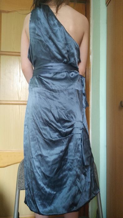 Платье 100% шелк, новое, нарядное