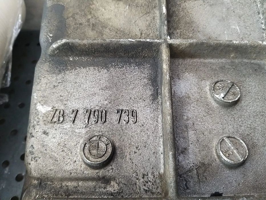 Baie ulei 3.0 d bmw x5 e53 7790739