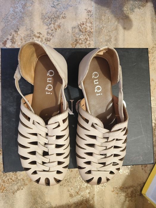 Продам весенние ботинки