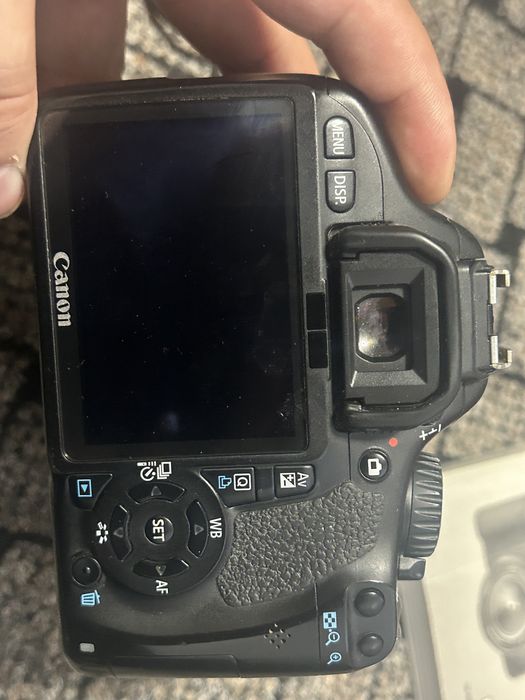 Aparat foto Canon EOS 550D cu ruxac