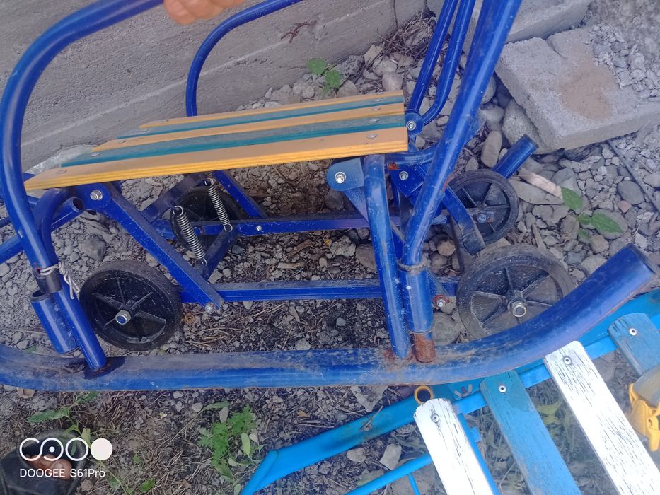 Продам санки 2 шуки